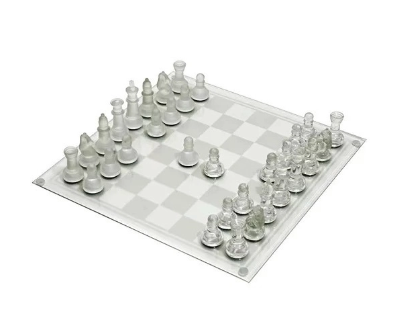 Jogo de Xadrez de Resina 35 Peças com Plataforma de Vidro - GAMES &  ELETRONICOS